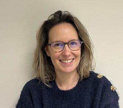 Portrait de Myriam Joly, Directrice des Admissions et des Relations Entreprises